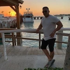 Meet your Posher, Julio